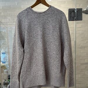 lululemon athletica women’s size xl. Heathered Gray Crewneck Sweater.